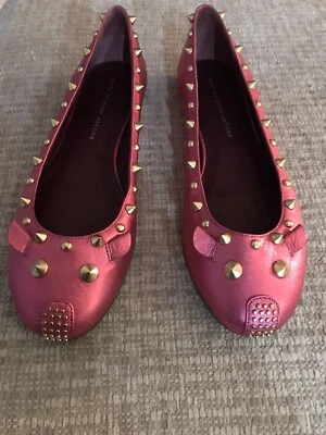 Pisos planos de ballet Marc by Marc Jacobs de cuero con púas de ratón. Fresa. Talla 9. Foto 1 de 4