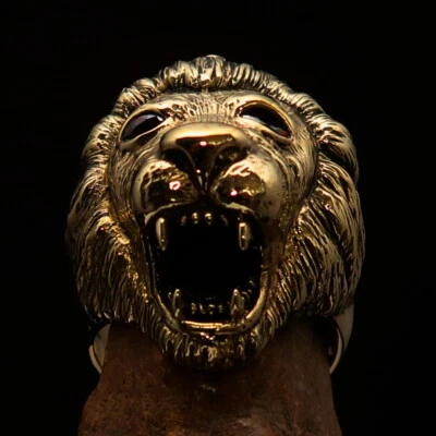 ANILLO DE LEÓN PARA HOMBRE CABEZA DE LEÓN ANILLO DE MOTOCICLISTA CON OJOS CIRCONITA ROJA LEO TALLA 13 - LATÓN MACIZO Foto 1 de 4