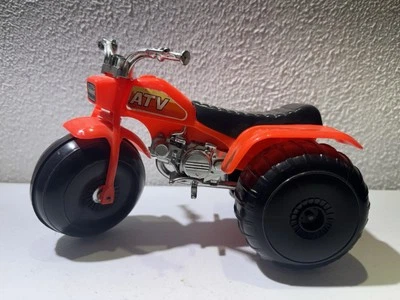 Plástico Honda ATV Motocicleta 3 Ruedas Años 80 Procesado Plástico Co Juguete VENDEDOR DE EE. UU. Foto 1 de 4