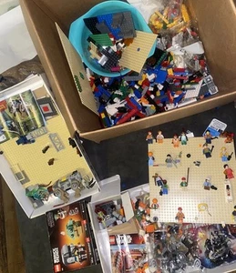 18+LB Lego Lot Mixed PCs /sets Some Sealed +LOTS of Minifigs Marvel & Star Wars - Picture 1 of 15