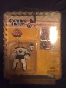 Starting Lineup DOMINIK HASEK (hockey) - Picture 1 of 2