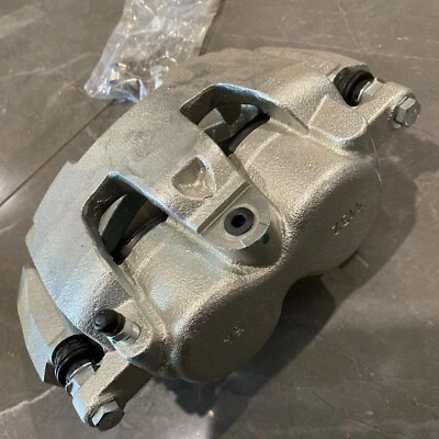 Pinza de freno delantera DRIVESTAR 18B5054 Chrysler, Dodge, Ram Foto 1 de 4