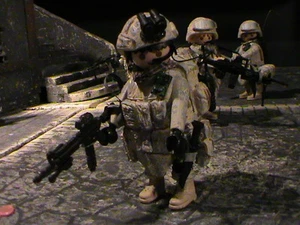 PLAYMOBIL PERSONNALISÉ US MARINE UNIF. ACU (AFGANISTAN-2015) REF-0173 BIS - Imagen 1 de 12