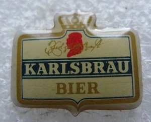 Pin's Boisson Alcoolisé Bier Beer Biere KARLSBRAU #896 - Imagen 1 de 1