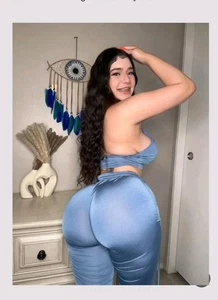 2.5x3.5" Premium Photo Print ACEO Card Curvy Model Big butt Grey Dress - Picture 1 of 1