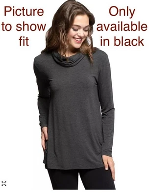 Top Yala Harper manga larga capucha cuello negro mediano Foto 1 de 3