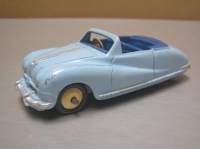 Dinky Toys 106 Austin Atlantic rare color made in England Excellent Condition - Image 1 of 4