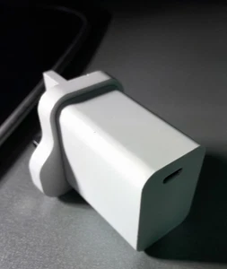 Monarch 20W USB Typ C PD UK Netzteil Stecker für Apple iPhone, Schnellladegerät - Bild 1 von 6