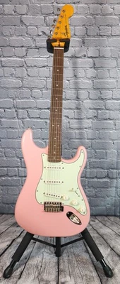 Squier FSR Classic Vibe 60s Stratocaster- Shell Pink - Image 1 of 4