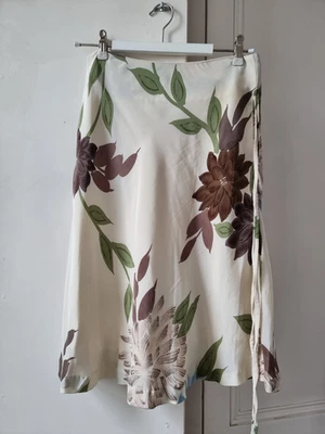 Falda Tara Jarmon Estampado Floral Seda Línea A Talla FR38 Foto 1 de 4