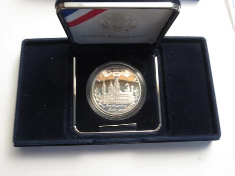 1996 US Mint Proof Silver Dollar, Smithsonian, US mint pkg,  NO coa Cover