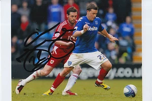 FOTO DE PORTSMOUTH FIRMADA A MANO CHRIS MAGUIRE 6X4 2. - Imagen 1 de 1