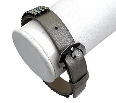 Pulsera con hebilla de cuero adornado con cristal SWAROVSKI Foto 1 de 4