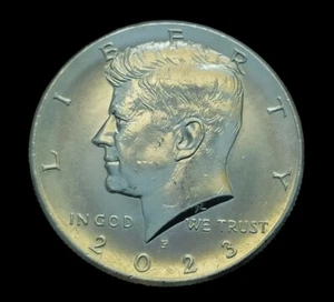 Doubling Error in Half Dollar Kennedy 2023-P  remarcacion en letra "E" - Picture 1 of 5