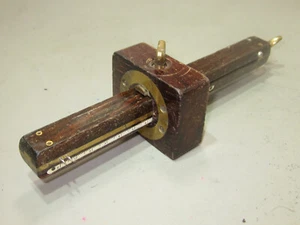 ULMIA, herramienta de rasgado de carpintero, escala de doble aguja de madera de viruela - Imagen 1 de 6