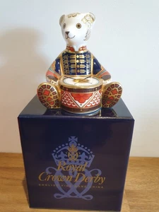 Pisapapeles Royal Crown Derby 'Drummer Bear' 1ª calidad tapón dorado (LXII) - Imagen 1 de 7