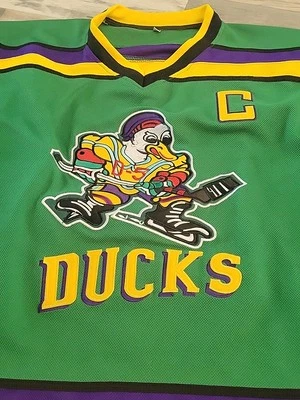 Camiseta deportiva para hombre Mighty Ducks D-5 grande Charlie Conway #96 auténtica película 1992 Foto 1 de 4