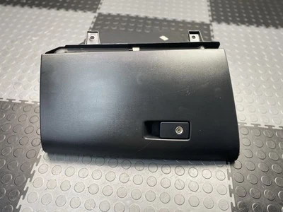 Guantera Volvo V60 2015-2018 compartimento de almacenamiento OEM Foto 1 de 4