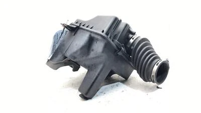 01-07 Caja de filtro de admisión de aire Town & Country carcasa con tubo OEM 3,8 L 4861356AA Foto 1 de 4