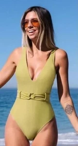 NWT Cupshe Oasis O-Ring One Piece Swimsuit Size Large Warm Yellow Green Mod - Picture 1 of 3
