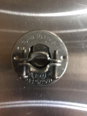 Enchufe cable giratorio águila/15a 125-250v nuevo stock antiguo  Foto 1 de 4