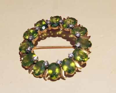 PERIDOT OVAL CUTS,DIAMONDS 14 KT GOLD -12.3 CARAT FINE VINTAGE BROOCH 7.30 GRAMS - Image 1 of 4