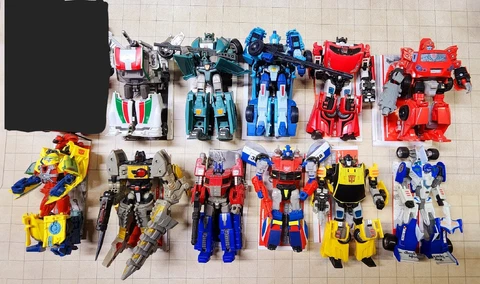 Transformers Classics Universe Lot Cover