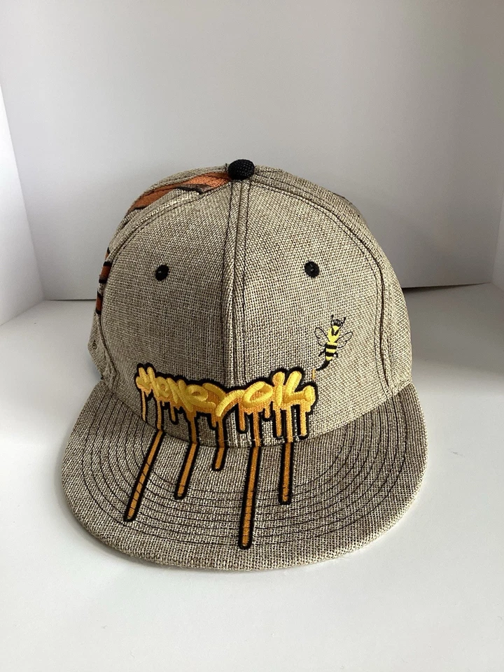 Sombrero de Base Aceite de Miel Coleccionable Raro Sohiyo X Grassroots 710 Limited 7 3/8 Foto 1 de 4