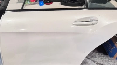 2012 - 2018 MERCEDES CLS400 CLS550 W218 LEFT DRIVER REAR DOOR ASSEMBLY WHITE 799 — 第 1/4 张图片
