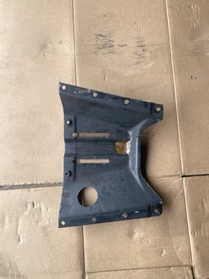 Mercedes Benz R107 380SL 560SL 1981-89 soporte de montaje de escudo de transmisión OEM Foto 1 de 4