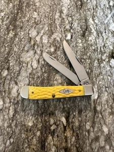  2004 Case XX 6254 Canary Yellow Bone Trapper Pocket Knife  - Picture 1 of 7