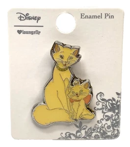 NOC Disney Loungefly Aristocats Marie & Mom Pose Emaille Pin 1,5" *Verfärbung* - Bild 1 von 2