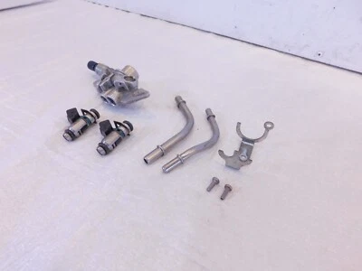 Carrocería del acelerador Harley Davidson V-Rod VRSC VRSCA y VRSCD riel de combustible con inyectores Foto 1 de 4