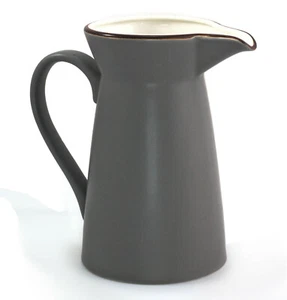HIGH QUALITY GREY PORCELAIN WATER / MILK JUG/VASE 1 LITRE PRESENT/GIFT - Picture 1 of 1