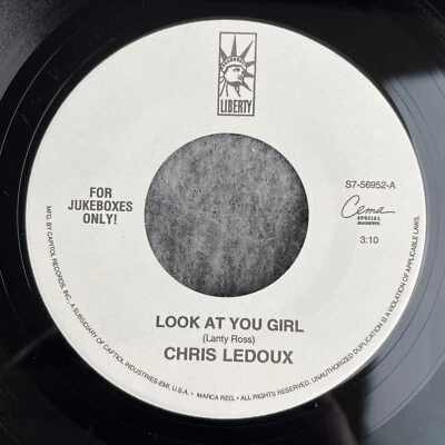 CHRIS LeDOUX Look At You Girl /Little Long-Haired Outlaw 45 Liberty S7-56952 NEW Foto 1 de 4