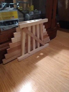 G scale model 6" Retaining Wall!! REDWOOD! Use with LGB USA MTH Lionel Set of 4 - Picture 1 of 5