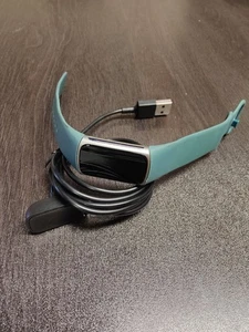 Fitbit Charge 5 Advanced Fitness & Gesundheitstracker mit Original Ladegerät getestet - Bild 1 von 9