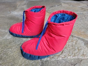 KELTY (Sun Valley, CA) Base Camp Red UL Down Slippers Tent Booties ~ Size S - Picture 1 of 10