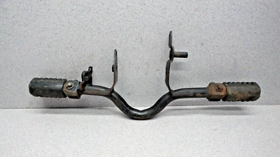 1991 YAMAHA PW80 PW 80 VINTAGE FOOT PEG PEGS BRACKET - Image 1 of 4