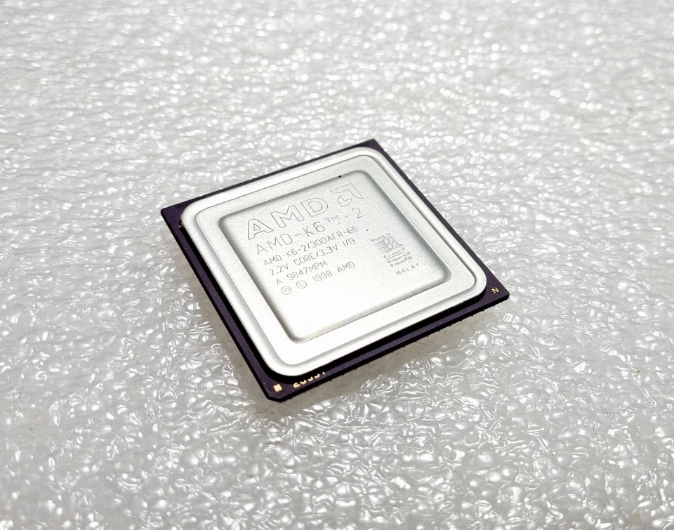 AMD K6-2 300 MHz - AMD-K6-2/300AFR Socket Super 7 - Image 1 of 1
