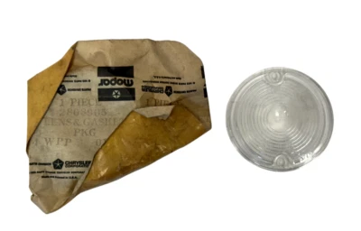 Dodge Truck A100 1963-1969 lente de luz de respaldo 2808905 nuevo en stock Foto 1 de 4