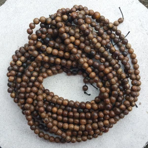 8 mm madera de agar Japa Mala 108 cuentas Gaharu Buaya meditación oración madera de aloe - Imagen 1 de 8