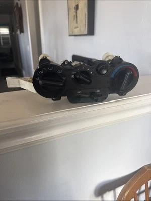 1995-1999 Mitsubishi Eclipse Eagle Talon interior climate control assembly A/C - Image 1 of 4