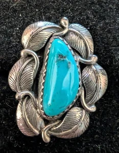 Piedra turquesa vintage de plata de ley con hojas laterales talla 7,5 - Imagen 1 de 5