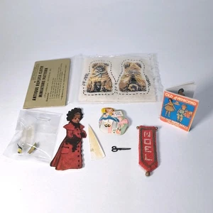 Lote Miniatura Diorama Casa de Muñecas Navidad Papel Muñecas Pug + - Imagen 1 de 15