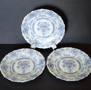 Arcopal France Honorine Milk Glass Blue White 7.5" SALAD Plate Oven Safe Vintage - Picture 1 of 6