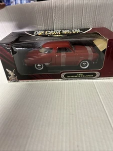 Road Signature 1950 Studebaker Champion 1:18 scale diecast - Picture 1 of 6