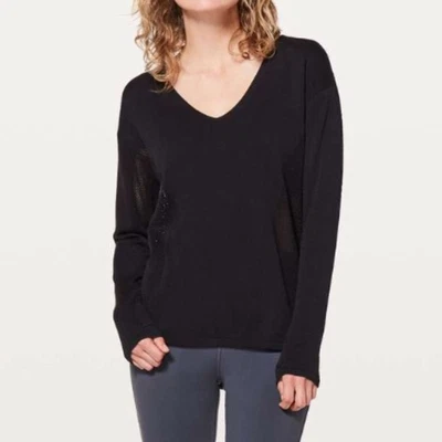 Suéter para mujer Lululemon Still Movement calce ajustado en negro talla 4 Foto 1 de 4