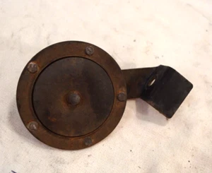 85 Suzuki GS1150 EF Horn High Pitch Horn OEM 38501-31310 - Picture 1 of 7