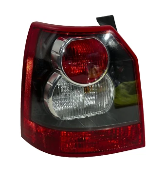 Lâmpada traseira traseira lateral esquerda Land Rover LR2 2008 - 2010 6H52-13405-A fabricante de equipamento original! - Imagem 1 de 4